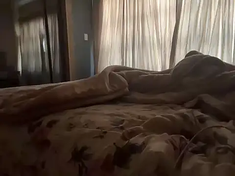 Snapshot of Cianda24 chatting on October 7, 5:26 am Cianda24 online show from October 7, 5:26 am