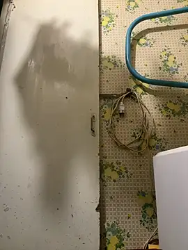 Snapshot of marik_goldd chatting on October 26, 2:23 pm marik goldd online show from October 26, 2:23 pm