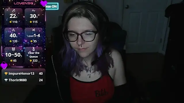 x3raven online show from September 20, 2:07 pm