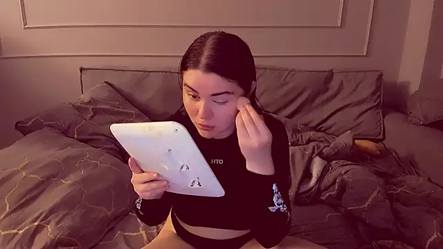 Isabellaprincess online show from November 12, 9:36 pm