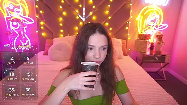 MirielleNymph online show from January 6, 1:48 pm