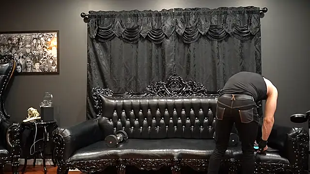 gothicdesigner online show from November 14, 8:29 pm