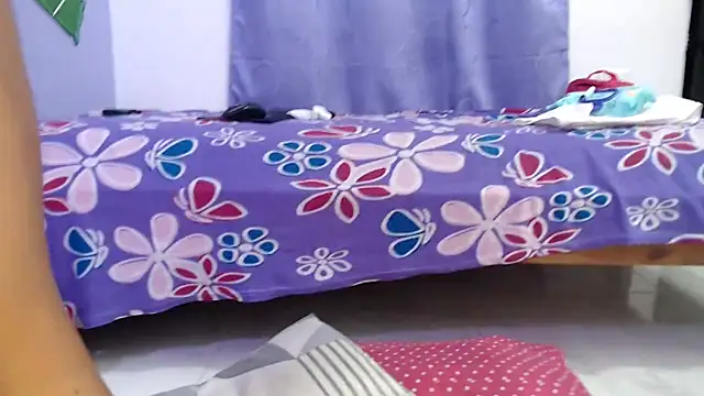 ashlyanaldeep18 online show from October 5, 2:10 am