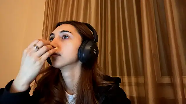 LinaMour online show from September 14, 10:31 pm