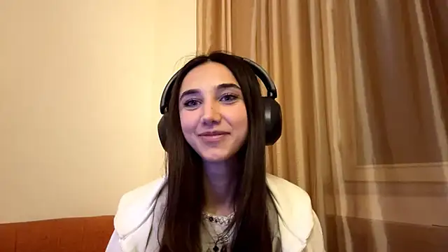 LinaMour online show from September 28, 11:10 pm