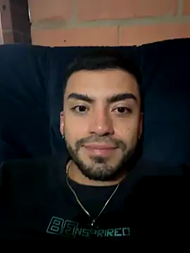 Snapshot of Alexander_Diiaz chatting on October 12, 1:04 am Alexander Diiaz online show from October 12, 1:04 am