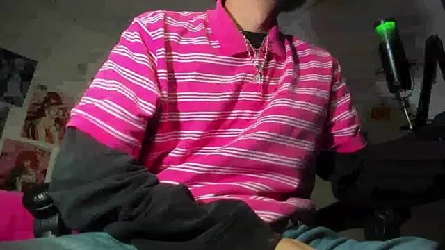 Snapshot of LovexJuxn_ chatting on November 27, 3:14 pm LovexJuxn online show from November 27, 3:14 pm