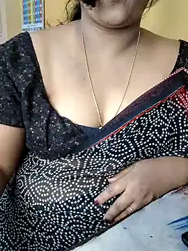 Snapshot of Angel0731 chatting on December 17, 6:03 pm Angel0731 online show from December 17, 6:03 pm