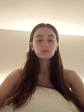 freakylittlebitch69 online show from September 14, 3:05 am