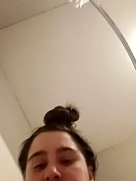 freakylittlebitch69 online show from November 17, 6:03 pm