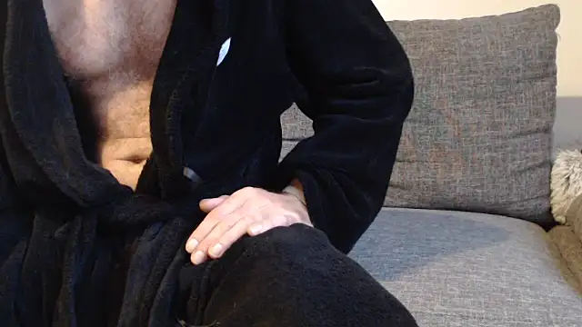 Snapshot of sexpourvous chatting on October 14, 6:25 am sexpourvous online show from October 14, 6:25 am