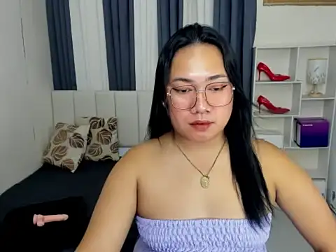 Snapshot of TsUncutKaren chatting on January 11, 5:01 am TsUncutKaren online show from January 11, 5:01 am