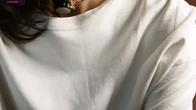 Snapshot of ttragedienne chatting on November 15, 1:18 pm ttragedienne online show from November 15, 1:18 pm