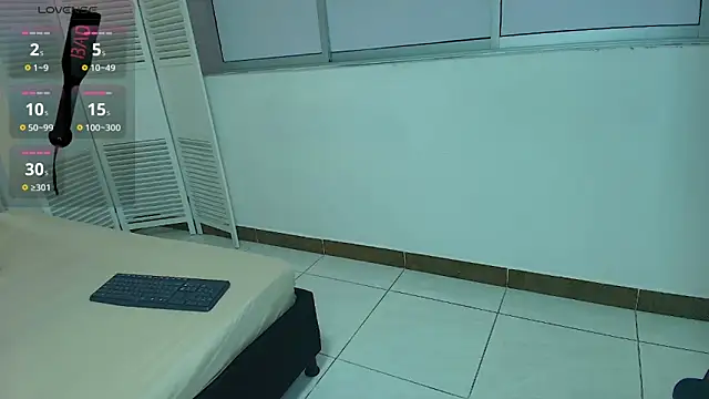 Snapshot of Eryx_Eriscor chatting on October 15, 1:44 pm Eryx Eriscor online show from October 15, 1:44 pm