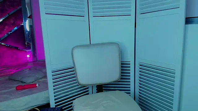 Snapshot of Eryx_Eriscor chatting on November 30, 5:28 pm Eryx Eriscor online show from November 30, 5:28 pm