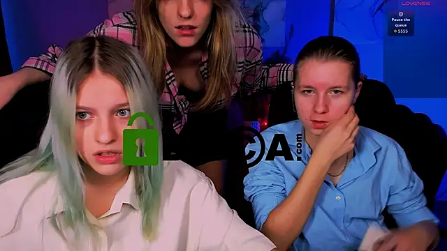 gloria bubble online show from November 27, 10:17 am