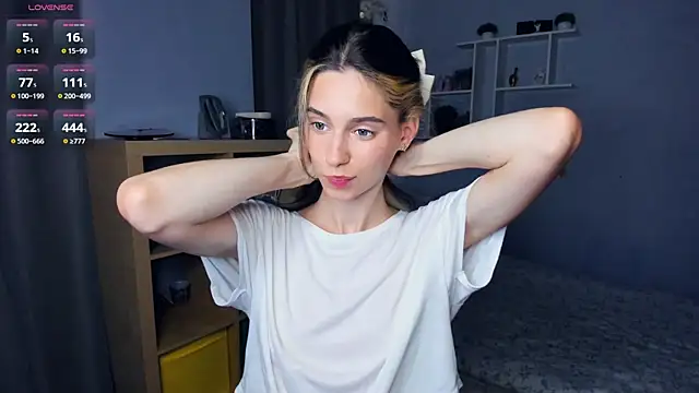 AntonettaTarring online show from September 19, 7:21 am