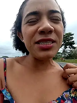 Snapshot of charlotte_dante212 chatting on January 5, 5:27 pm charlotte dante212 online show from January 5, 5:27 pm