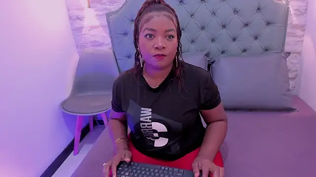 Snapshot of Afrodita_de_amor chatting on October 20, 12:05 pm Afrodita de amor online show from October 20, 12:05 pm