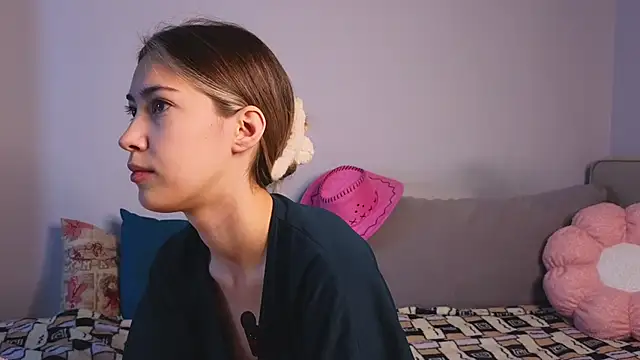 Snapshot of AngelicRice chatting on October 2, 11:28 am AngelicRice online show from October 2, 11:28 am