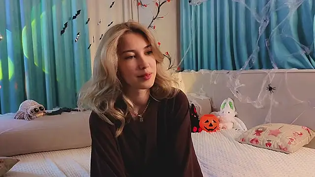 Snapshot of AngelicRice chatting on October 30, 11:11 am AngelicRice online show from October 30, 11:11 am