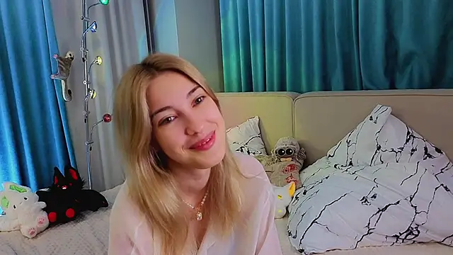 Snapshot of AngelicRice chatting on November 7, 11:32 am AngelicRice online show from November 7, 11:32 am