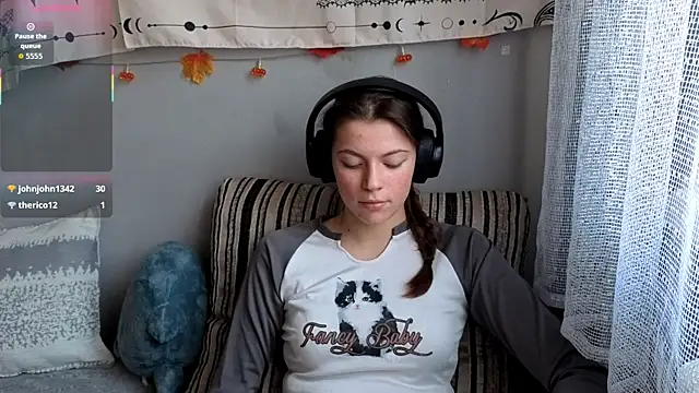 CutieAnny online show from November 24, 4:45 am