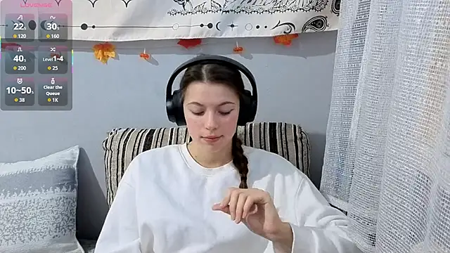 CutieAnny online show from December 16, 4:28 am