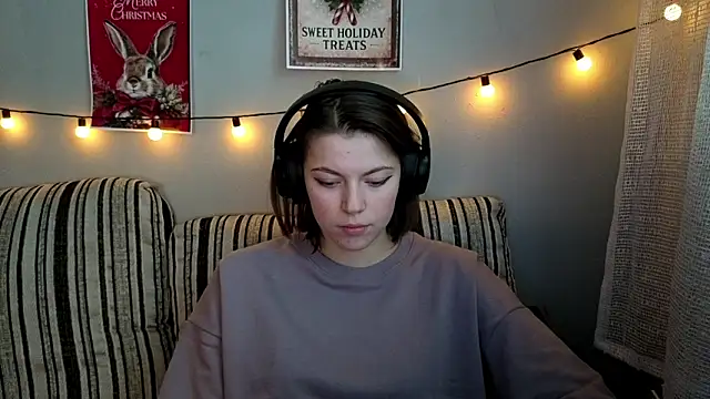 CutieAnny online show from February 2, 4:11 am