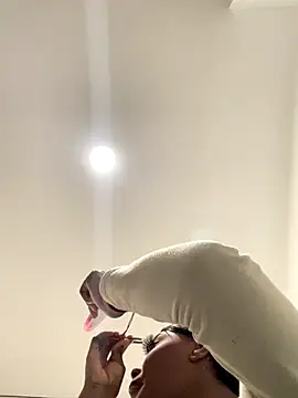 zaracollins01 online show from November 10, 2:05 pm