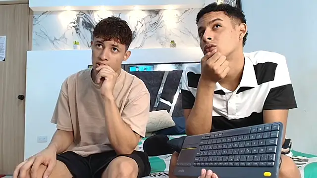 GRETTY BOYS online show from October 22, 7:19 am