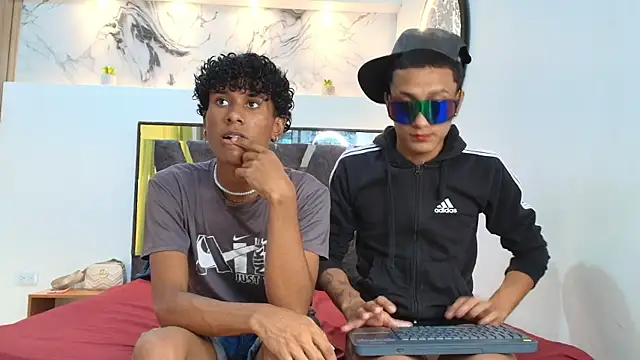 YOUNGS GUYS online show from September 24, 7:28 pm