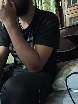 Snapshot of hunk7714 chatting on November 22, 5:34 pm hunk7714 online show from November 22, 5:34 pm