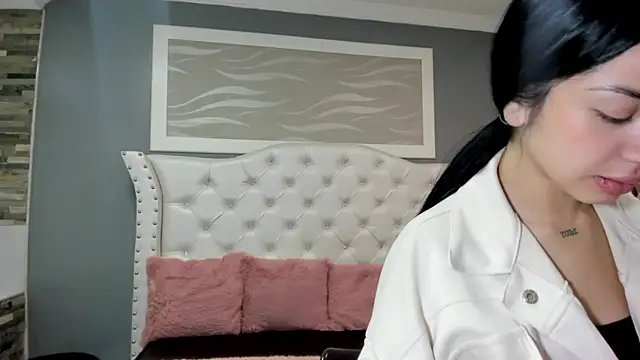  camila ortiz online show from October 3, 7:33 pm