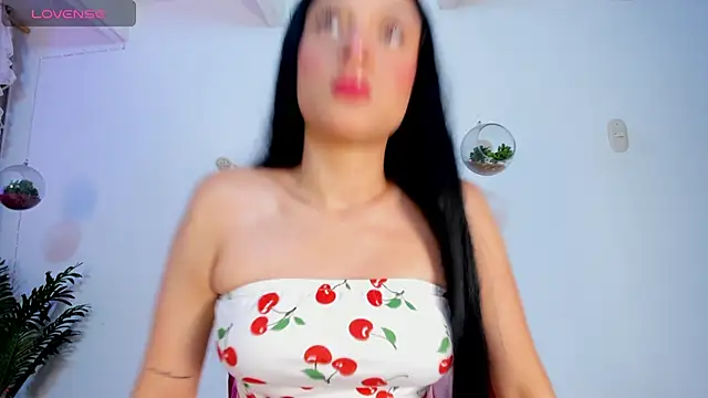 violet 77711 online show from March 9, 10:03 pm