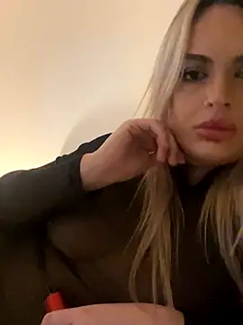 Snapshot of Seductive-SkyeXXX chatting on September 10, 8:53 pm Seductive-SkyeXXX online show from September 10, 8:53 pm