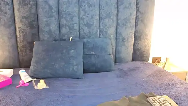 yunkeyc online show from November 10, 2:43 am