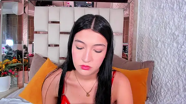 Snapshot of chloeriveraa chatting on November 24, 10:09 pm chloeriveraa online show from November 24, 10:09 pm