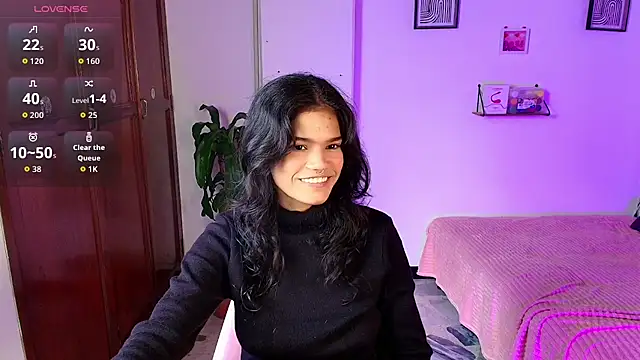 emycarver09 online show from October 25, 12:02 pm