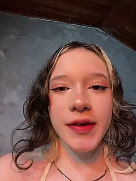 sukubo   online show from April 3, 6:11 am