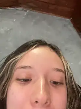 sukubo   online show from April 10, 9:08 pm