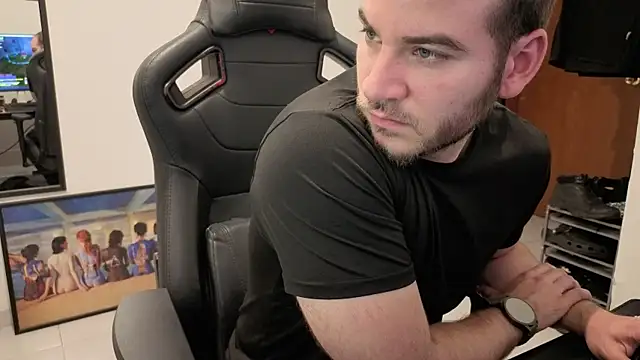 Snapshot of Paul00474 chatting on September 21, 2:02 am Paul00474 online show from September 21, 2:02 am