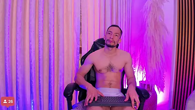 TyagoRoberts online show from November 8, 1:11 pm