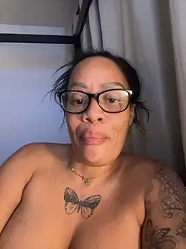 sugarsweetie8000 online show from September 22, 8:55 pm