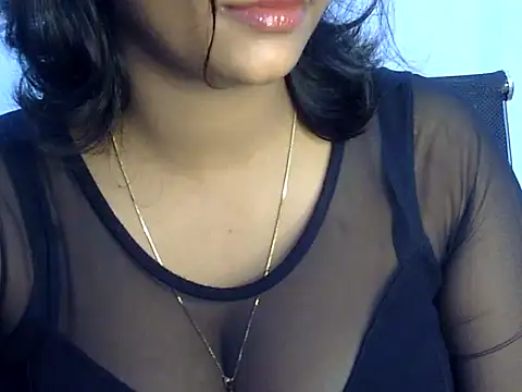 Snapshot of Hott_Noor chatting on October 29, 7:43 am Hott Noor online show from October 29, 7:43 am