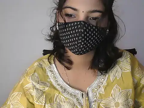 Snapshot of Hott_Noor chatting on November 6, 10:05 am Hott Noor online show from November 6, 10:05 am