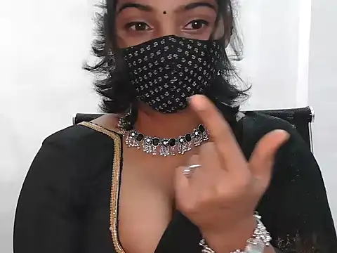 Snapshot of Hott_Noor chatting on November 7, 9:26 pm Hott Noor online show from November 7, 9:26 pm