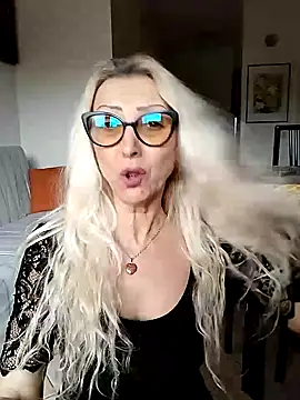  sexyBLONDE46  online show from February 4, 10:21 am