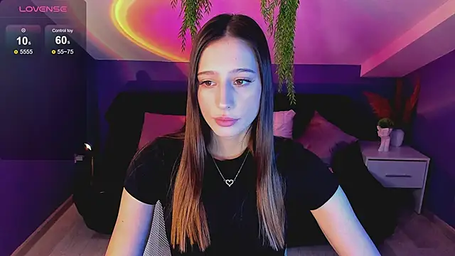 Snapshot of RioEstrella chatting on September 19, 3:24 pm RioEstrella online show from September 19, 3:24 pm