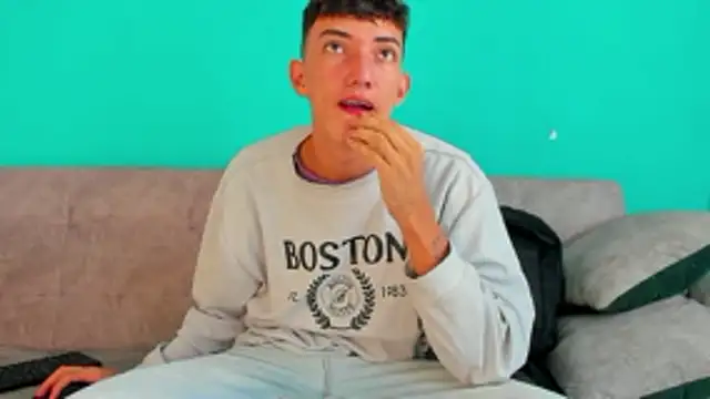 Maikol Ortiz online show from April 14, 12:33 pm